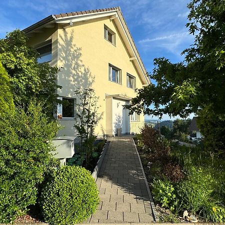 Villa Modern Ufhusen Exteriör bild