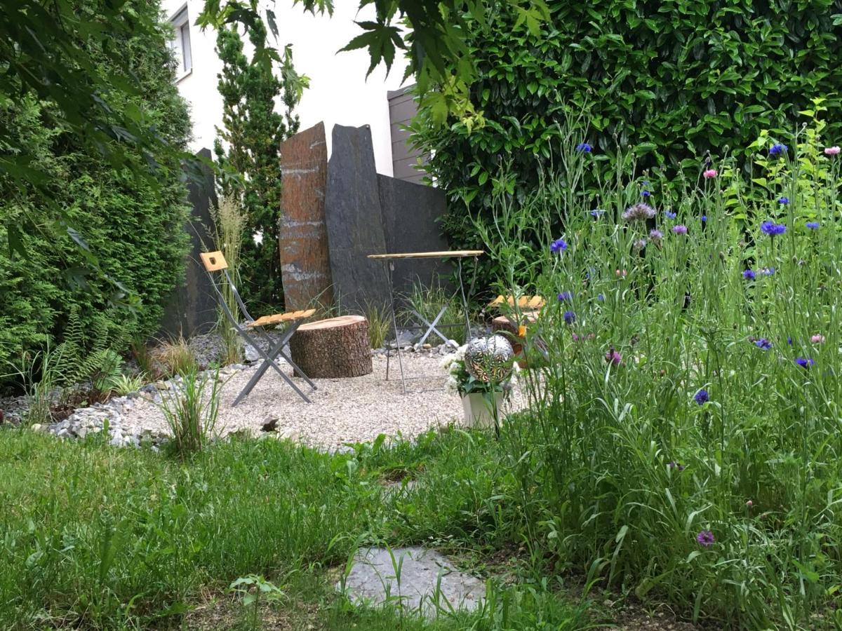 Villa Modern Ufhusen Exteriör bild